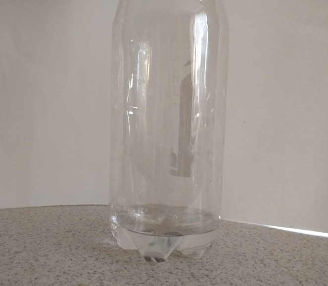 vinegar in bottle